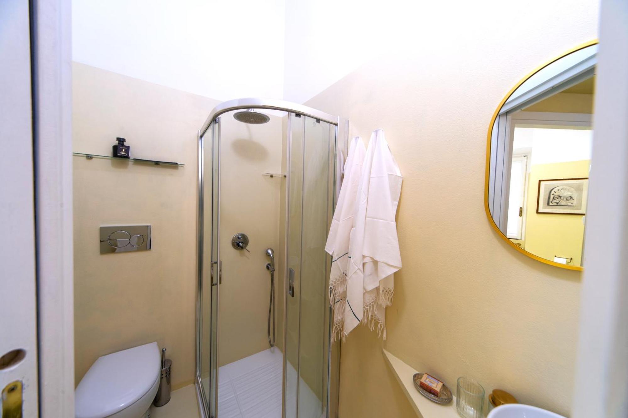 Bernini Stay, Next To Trevi Fountain روما المظهر الخارجي الصورة