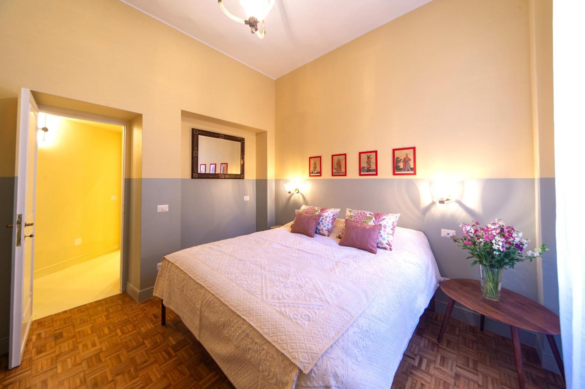 Bernini Stay, Next To Trevi Fountain روما المظهر الخارجي الصورة