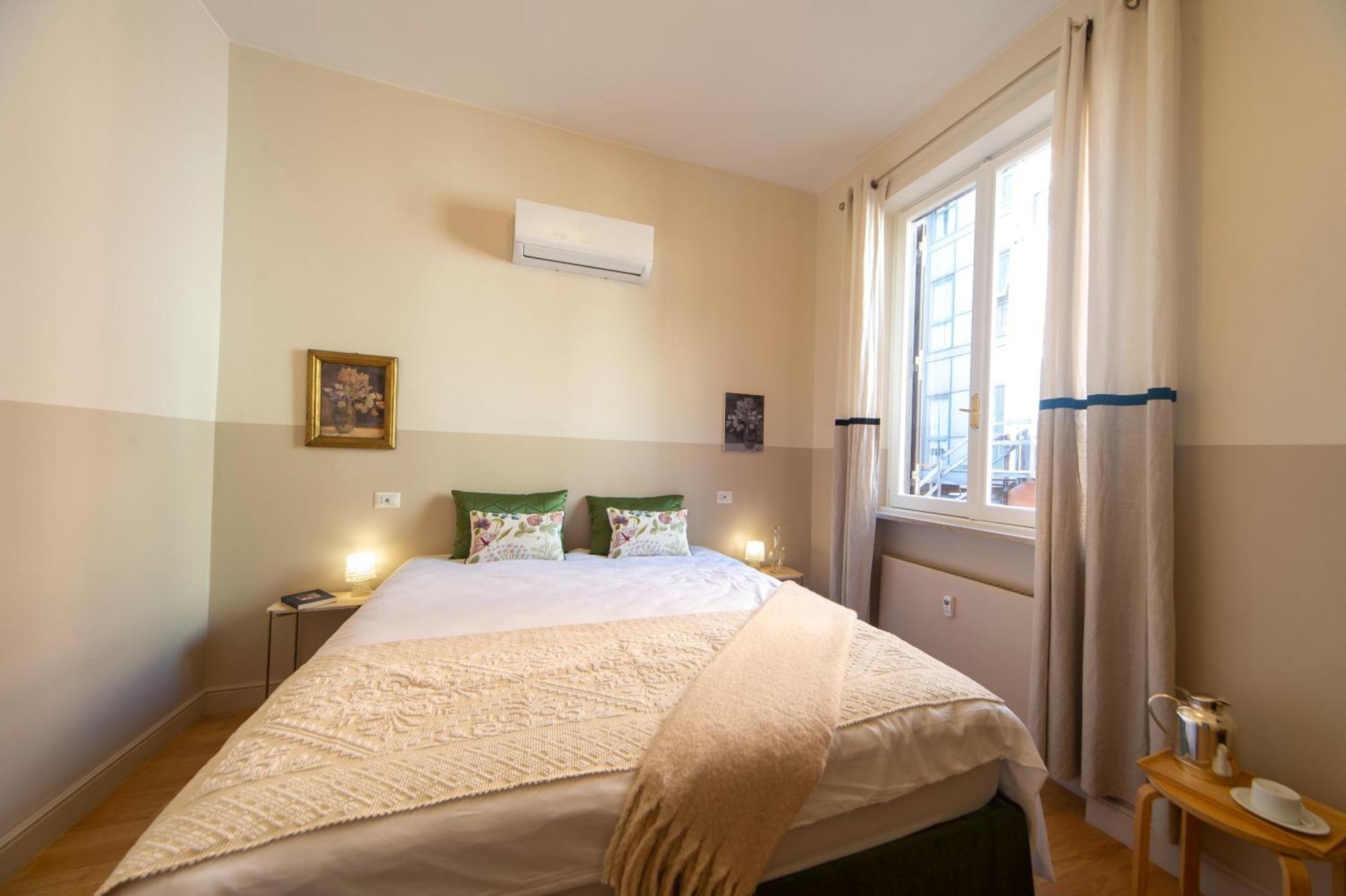Bernini Stay, Next To Trevi Fountain روما المظهر الخارجي الصورة