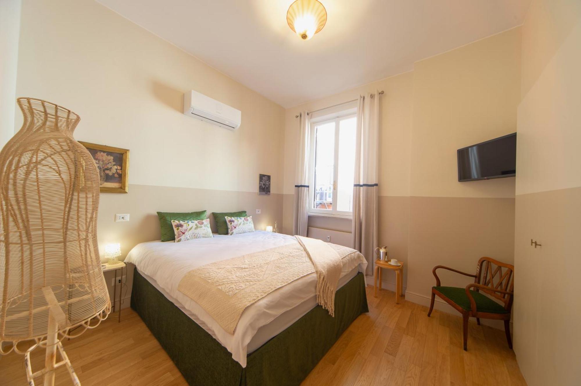 Bernini Stay, Next To Trevi Fountain روما المظهر الخارجي الصورة